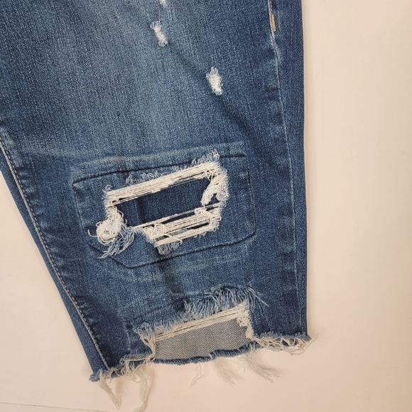 True Religion Sz 32 Bermuda Cut-Off Denim Shorts - Picture 3 of 11